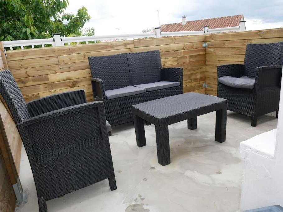 Lumineux Avec Terrasse Apartment
